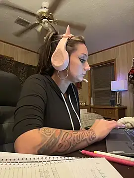 jflyyy online show from 11-20-25, 01:17