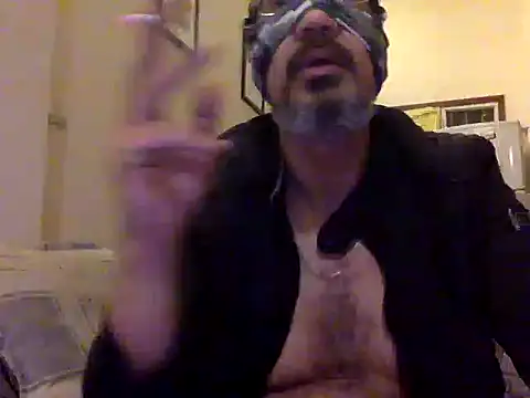 Snapshot of CaiBull chatting on 03-09-26, 08:35 CaiBull online show from 03-09-26, 08:35