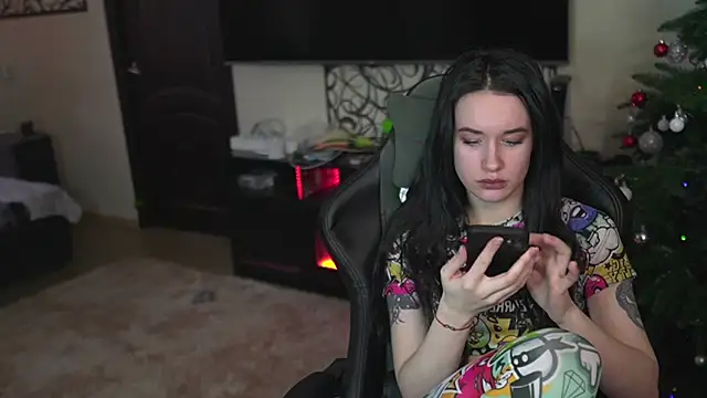 Snapshot of lis_silver chatting on 01-08-26, 09:44 lis silver online show from 01-08-26, 09:44