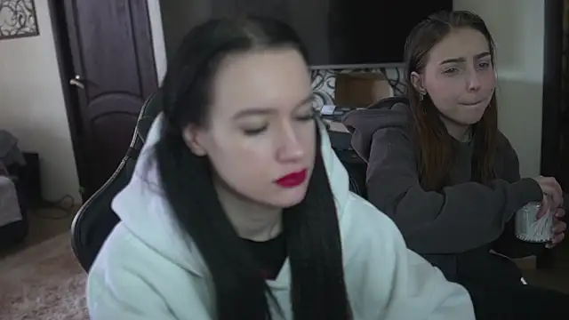 Snapshot of lis_silver chatting on 02-06-26, 09:23 lis silver online show from 02-06-26, 09:23