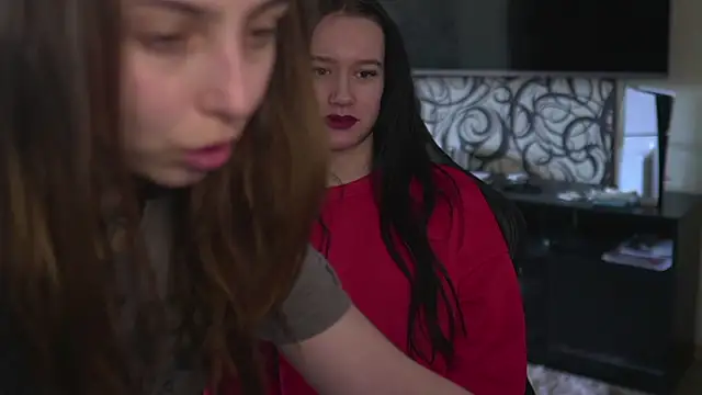 Snapshot of lis_silver chatting on 02-17-26, 08:22 lis silver online show from 02-17-26, 08:22