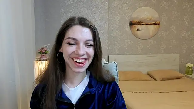KellyShines online show from 05-06-26, 03:17