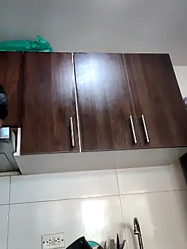 Megara 25 online show from 10-22-25, 04:07