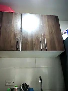 Megara 25 online show from 11-28-25, 04:42