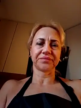 Snapshot of KissMiSveet chatting on 03-01-26, 02:41 KissMiSveet online show from 03-01-26, 02:41