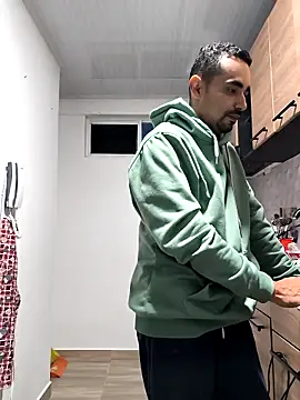 Snapshot of stivenlujan69 chatting on 11-13-25, 11:25 stivenlujan69 online show from 11-13-25, 11:25