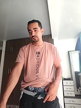 Snapshot of stivenlujan69 chatting on 11-21-25, 01:21 stivenlujan69 online show from 11-21-25, 01:21