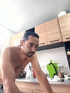 stivenlujan69 online show from 01-13-26, 06:02