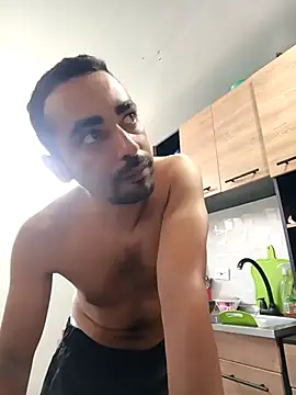 Snapshot of stivenlujan69 chatting on 02-12-26, 06:36 stivenlujan69 online show from 02-12-26, 06:36