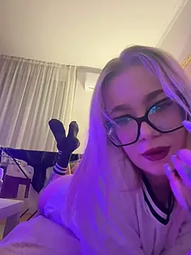 Snapshot of marnemzavar444 chatting on 03-05-26, 09:22 marnemzavar444 online show from 03-05-26, 09:22