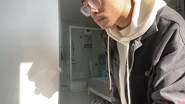 Snapshot of cily chatting on 12-05-25, 04:54 cily online show from 12-05-25, 04:54