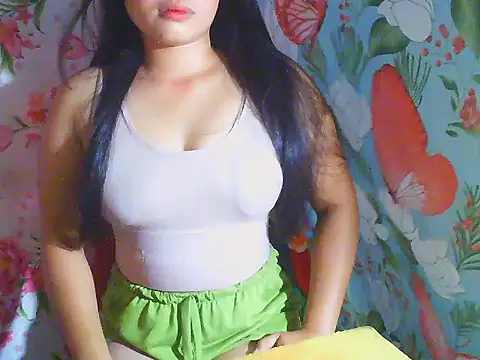 Snapshot of Katie_Winslet chatting on 01-05-26, 11:52 Katie Winslet online show from 01-05-26, 11:52