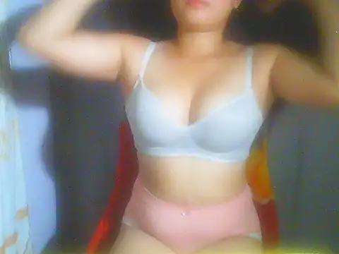 Katie Winslet online show from 04-17-26, 12:24