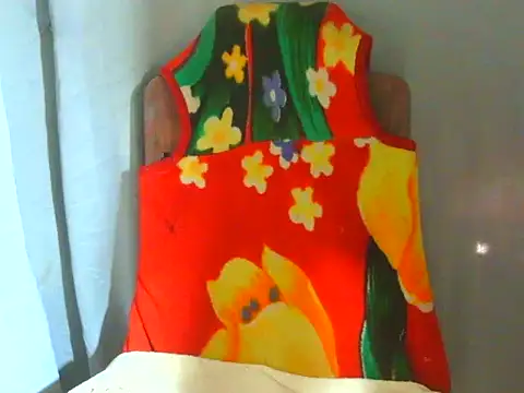 Katie Winslet online show from 04-25-26, 12:02