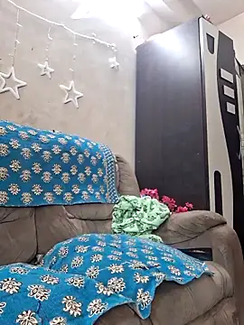 Snapshot of SIMIHOT chatting on 10-15-25, 07:52 SIMIHOT online show from 10-15-25, 07:52
