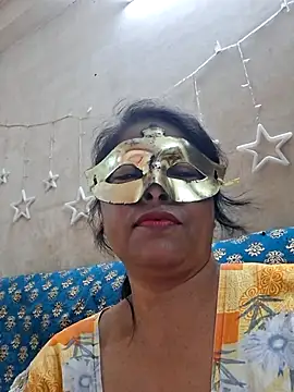 Snapshot of SIMIHOT chatting on 07-25-26, 08:23 SIMIHOT online show from 07-25-26, 08:23