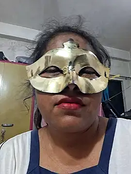 Snapshot of SIMIHOT chatting on 07-28-26, 04:39 SIMIHOT online show from 07-28-26, 04:39