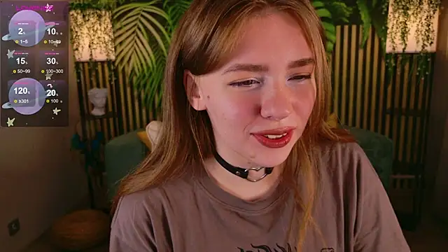 Moon  Bunny online show from 09-18-25, 03:25