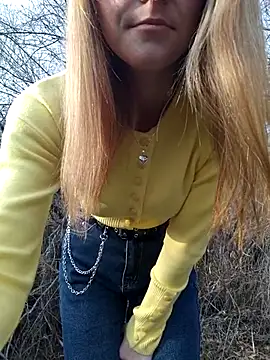 YOOUR EVAA online show from 11-20-25, 08:58