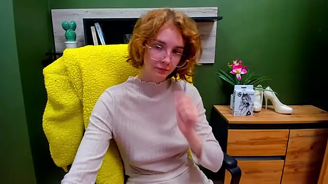 juicyPenny online show from 09-23-25, 06:27