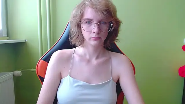 juicyPenny online show from 04-28-26, 06:29