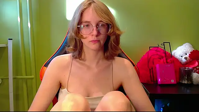 juicyPenny online show from 07-26-26, 06:21