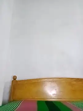 Snapshot of Slllll_Couple00 chatting on 02-02-26, 02:16 Slllll Couple00 online show from 02-02-26, 02:16