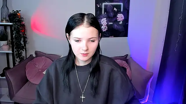 Leila xxBaby online show from 11-25-25, 01:44