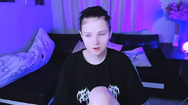 Leila xxBaby online show from 11-27-25, 01:35