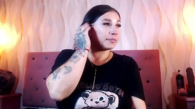 Naomi Braunx online show from 06-15-26, 03:58