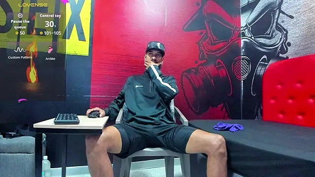 Snapshot of Damian_Shakur chatting on 09-29-25, 11:15 Damian Shakur online show from 09-29-25, 11:15