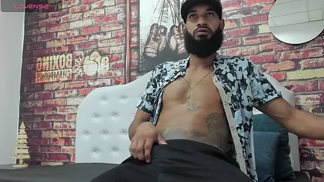 Snapshot of Damian_Shakur chatting on 12-02-25, 11:37 Damian Shakur online show from 12-02-25, 11:37