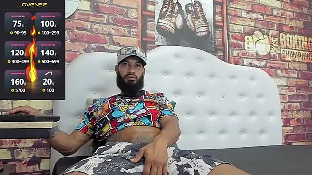 Snapshot of Damian_Shakur chatting on 12-05-25, 11:41 Damian Shakur online show from 12-05-25, 11:41