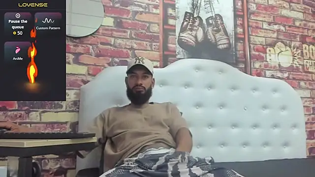 Snapshot of Damian_Shakur chatting on 12-16-25, 11:37 Damian Shakur online show from 12-16-25, 11:37