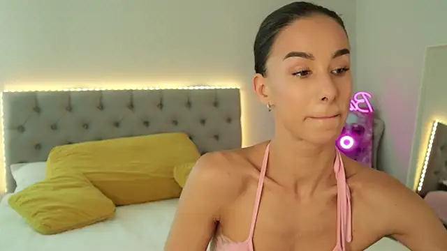 Katherinepinke online show from 10-17-25, 05:10