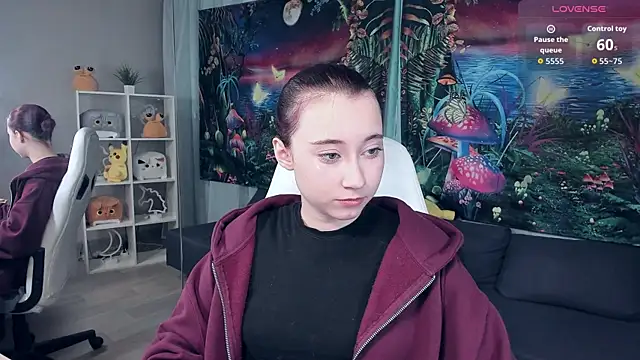 ClaraParks online show from 09-12-25, 07:14