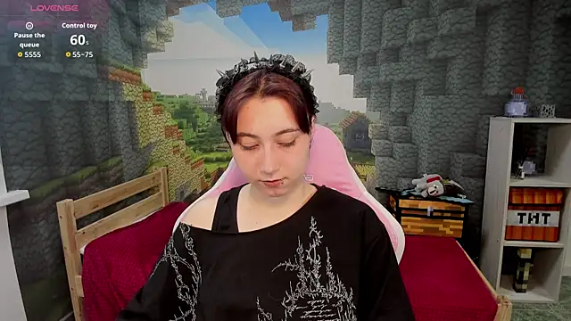 ClaraParks online show from 04-28-26, 08:58