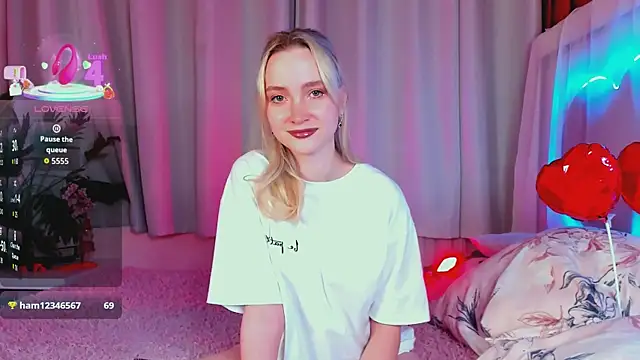 EllaBloom online show from 02-22-26, 02:15