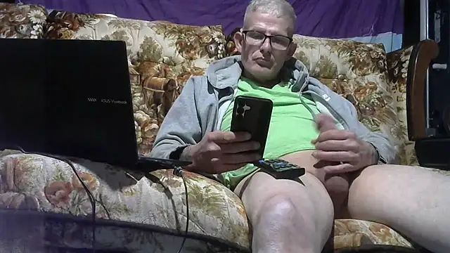 waytoofreaky4you online show from 05-02-26, 04:06