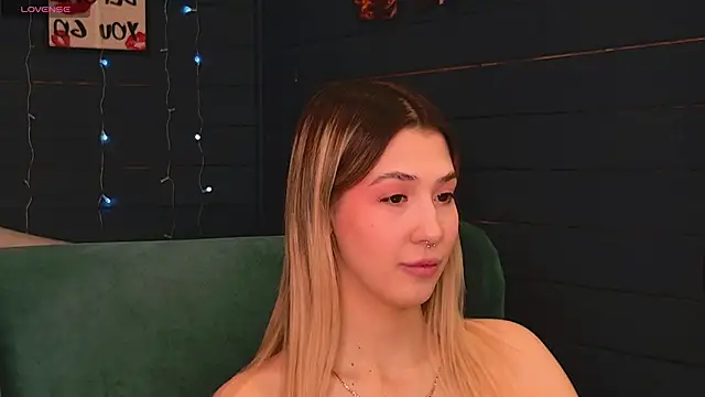 Bella svon online show from 04-12-26, 08:30