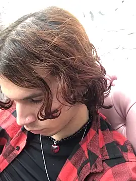 Snapshot of danny_rios20 chatting on 11-14-25, 06:50 danny rios20 online show from 11-14-25, 06:50