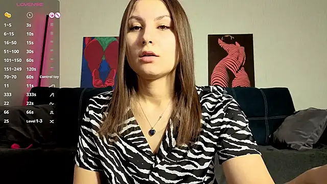 TrixiBell online show from 01-18-26, 05:22