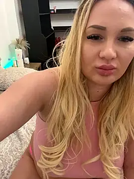 Snapshot of NellyExtraa chatting on 10-11-25, 09:13 NellyExtraa online show from 10-11-25, 09:13