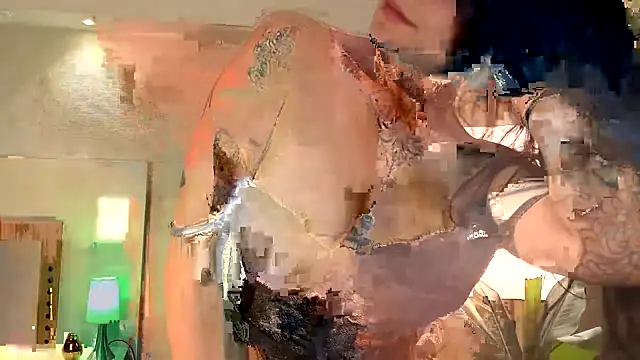 Snapshot of anne_dh chatting on 09-24-25, 04:16 anne dh online show from 09-24-25, 04:16