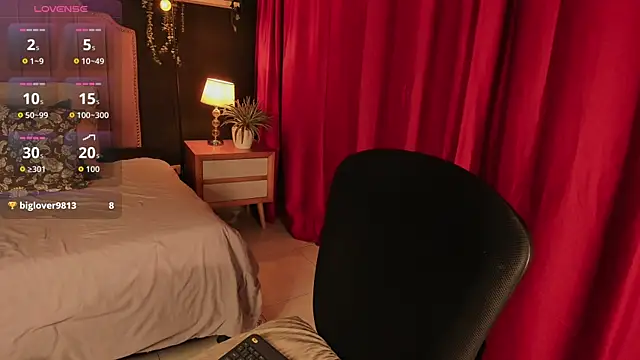 Snapshot of anne_dh chatting on 12-15-25, 12:37 anne dh online show from 12-15-25, 12:37