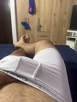 Snapshot of 199190 chatting on 02-14-26, 02:03 199190 online show from 02-14-26, 02:03