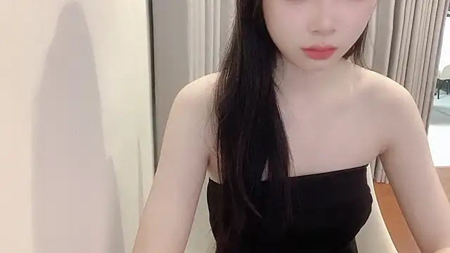 Snapshot of Azami_Chan chatting on 09-13-25, 01:00 Azami Chan online show from 09-13-25, 01:00