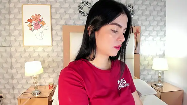 Snapshot of Sasha__sims__ chatting on 09-16-25, 11:44 Sasha sims online show from 09-16-25, 11:44