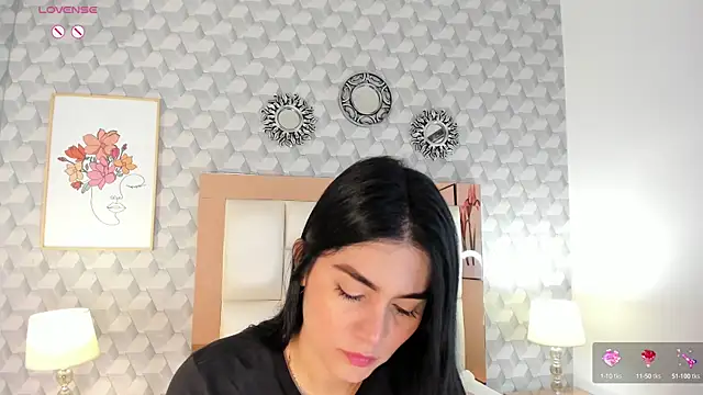 Snapshot of Sasha__sims__ chatting on 09-19-25, 11:55 Sasha sims online show from 09-19-25, 11:55