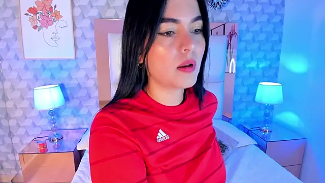 Snapshot of Sasha__sims__ chatting on 11-11-25, 11:43 Sasha sims online show from 11-11-25, 11:43